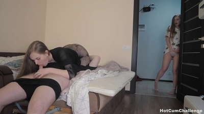 Տաբու! Ես գալիս եմ, երբ նայում եմ, թե ինչպես է հայրիկը բաբախում մայրիկին: